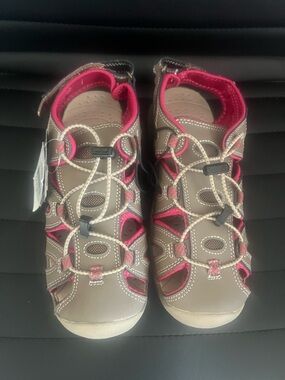 Women’s Brown Sport Sandals with Pink Trim